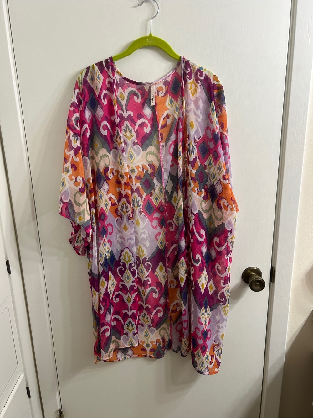 Lilypad Vibrant Pink Multi-Color Printed Women's Kimono